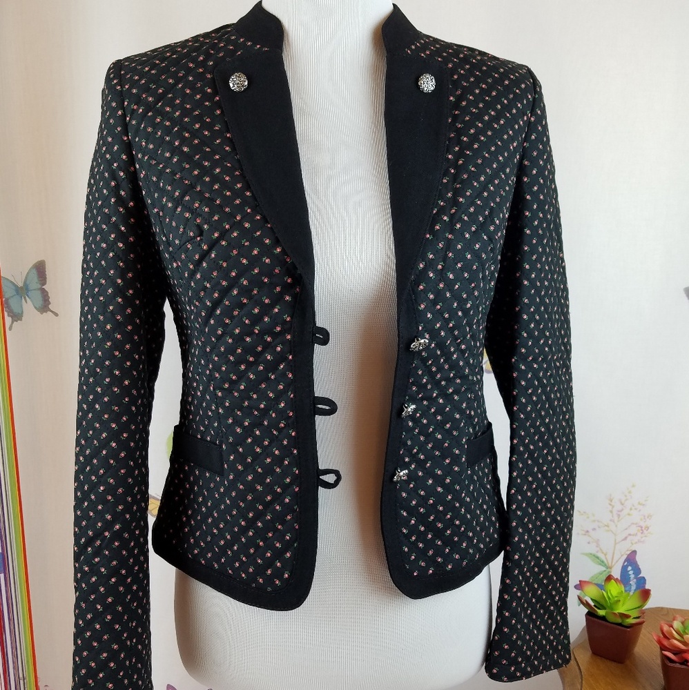 Elegant Black Patterned Women's Blazer